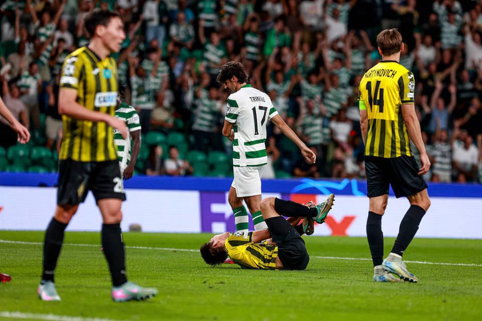 由于身处中, 阿拉木图凯, 得领先